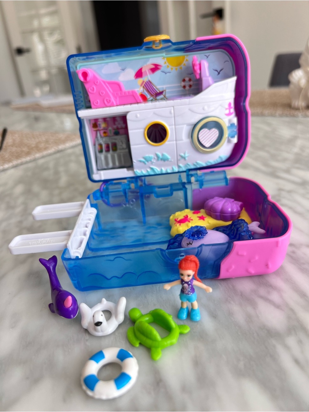 Polly Pocket Pocket World Sweet Sails Cruise Ship Compact Playset - Picture 2 of 4